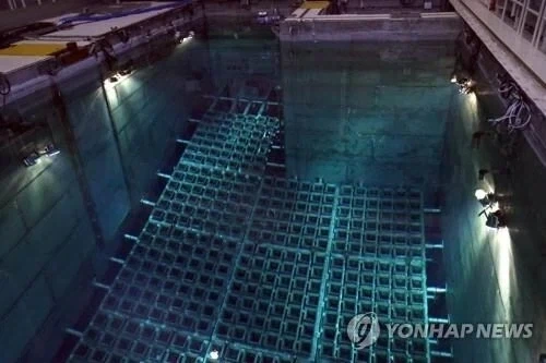 사용후핵연료를 물에 담가놓는 이유_1.webp