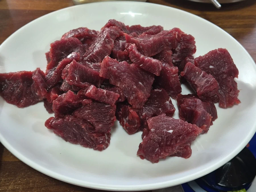 뭉티기 맛잇다!_1.webp