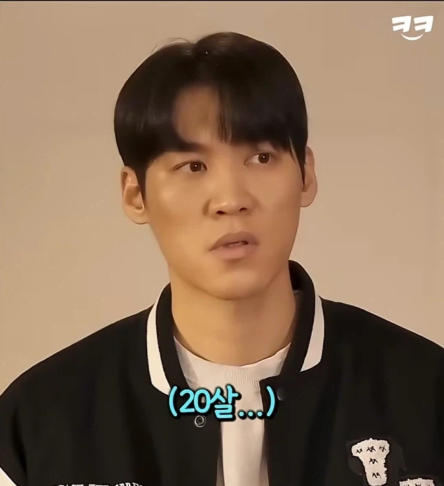 머리모양가지고 트집잡아 똥군기잡는 대학선배_11.webp
