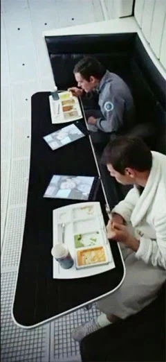 1968년작 스페이스 오딧세이에 등장했던 태블릿.JPG_2.webp