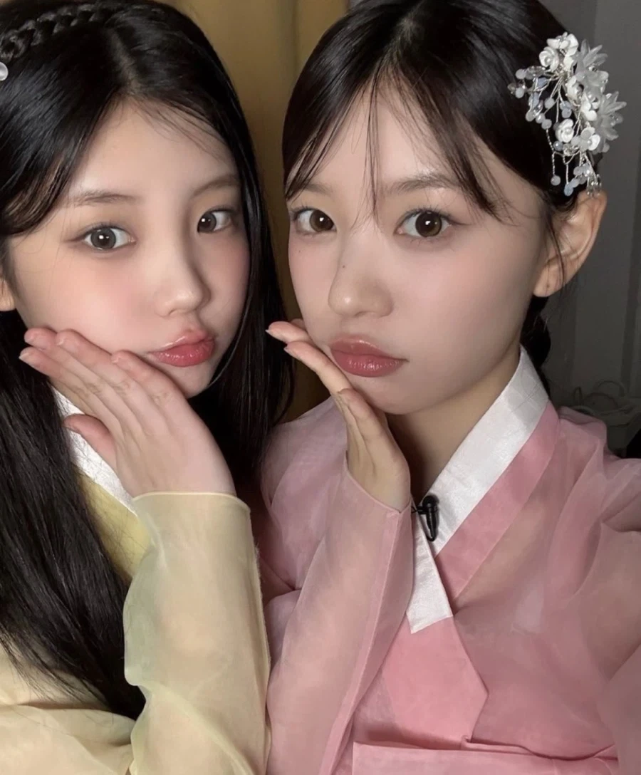 한복 아일릿_1.webp