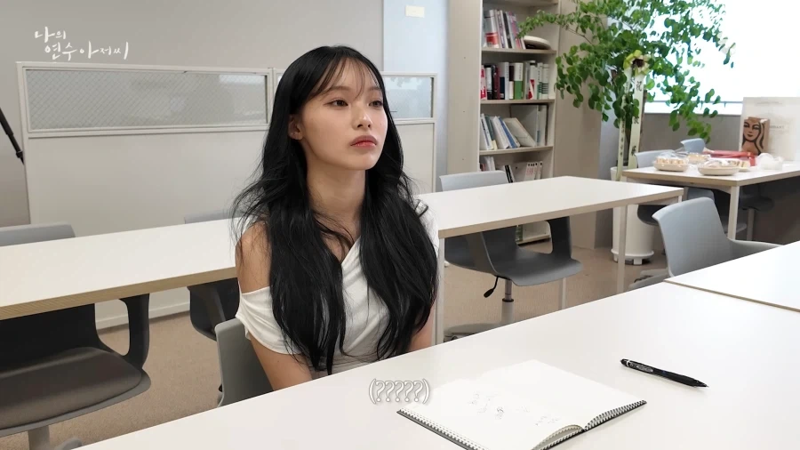 아이돌에게 눈높이 자동차 교육을 시켜주는 삼촌.jpg_20.webp