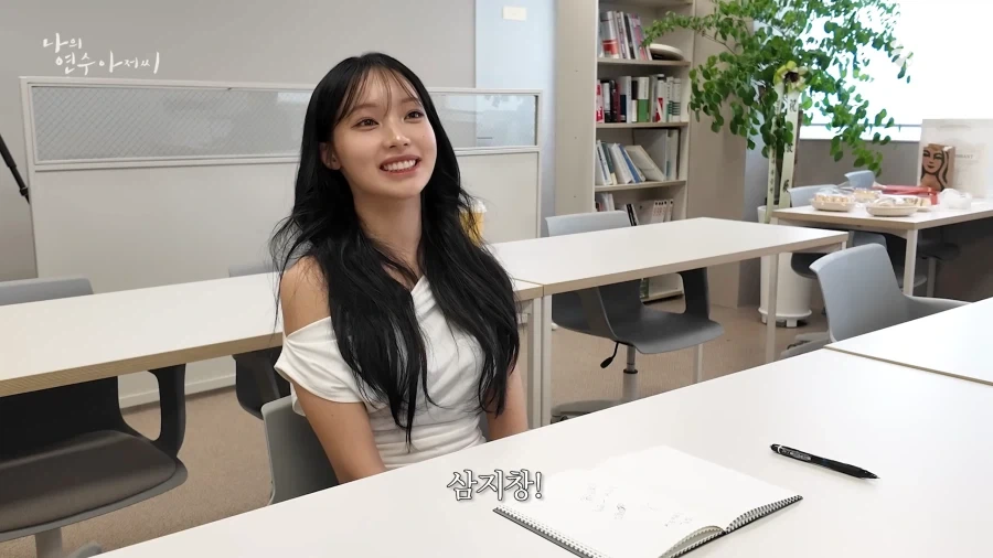 아이돌에게 눈높이 자동차 교육을 시켜주는 삼촌.jpg_29.webp