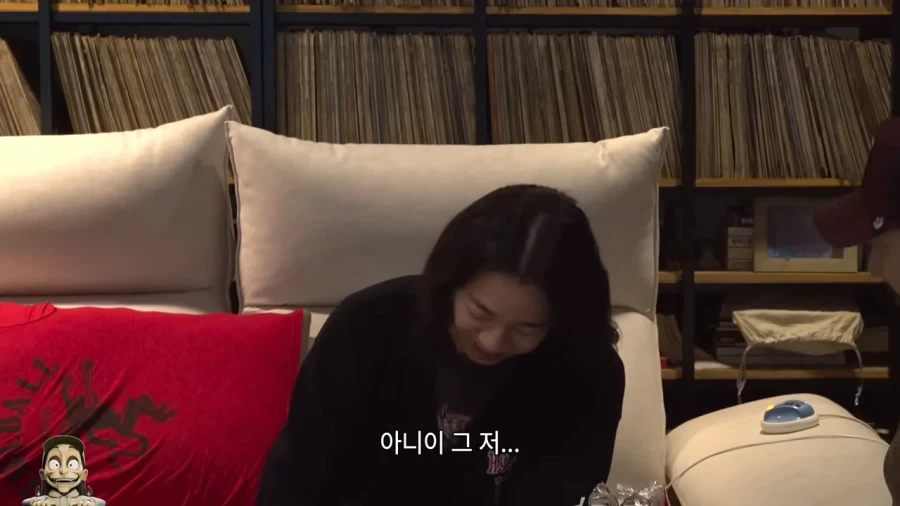 와이프가 연애하고 싶다하면 어떻게 할거야?_4.webp