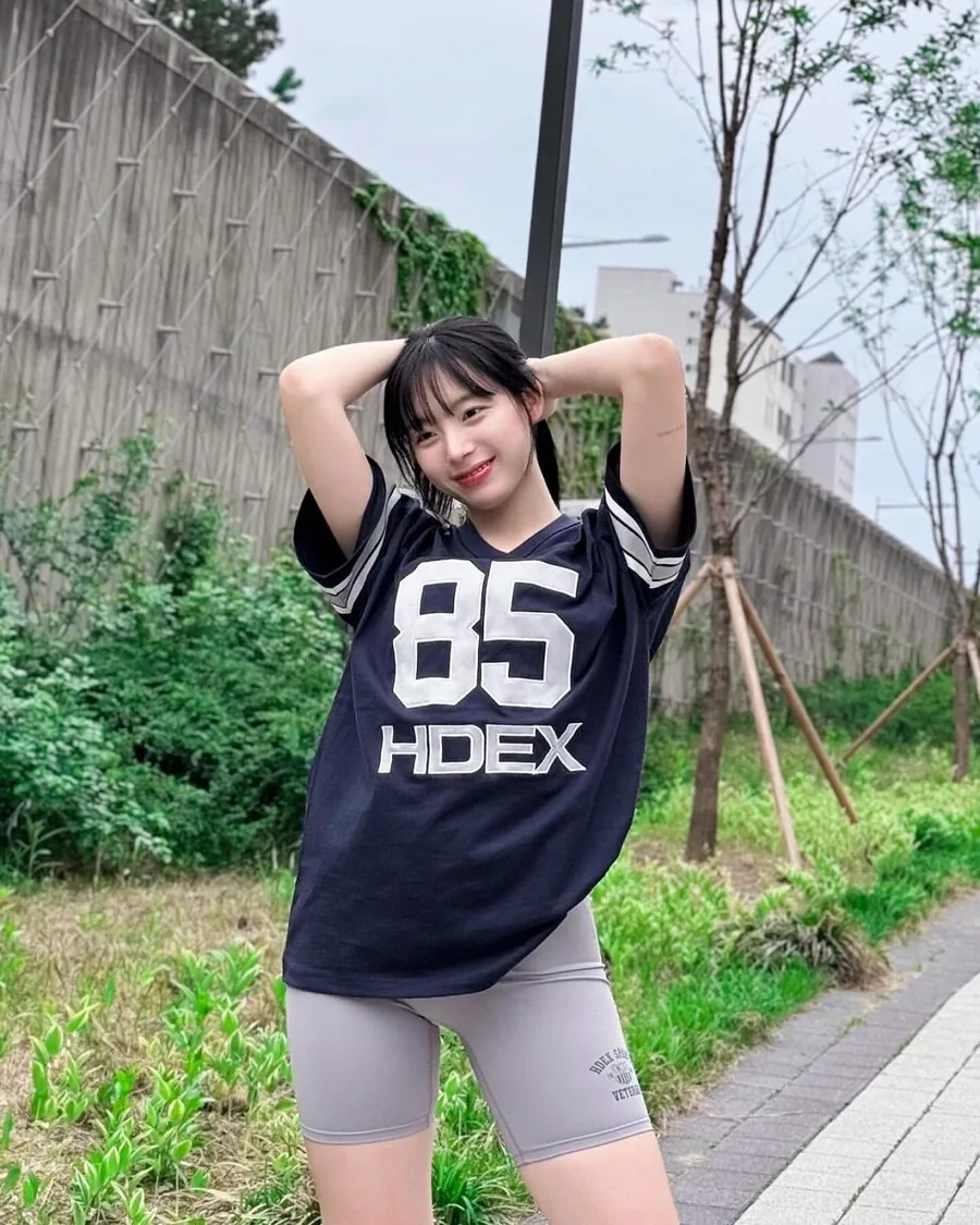 호불호 갈리는 복장 jpg_3.jpg