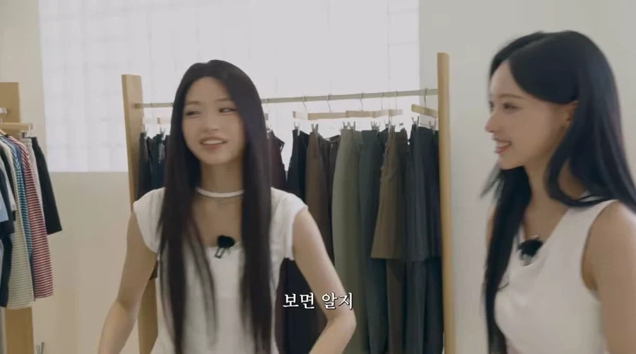패션 대결하는 리센느 원이와 제나_3.webp