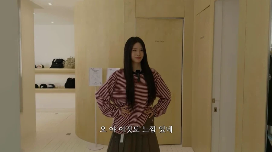 패션 대결하는 리센느 원이와 제나_16.webp