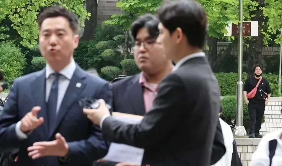 지금 신났을 사람.jpg_1.webp
