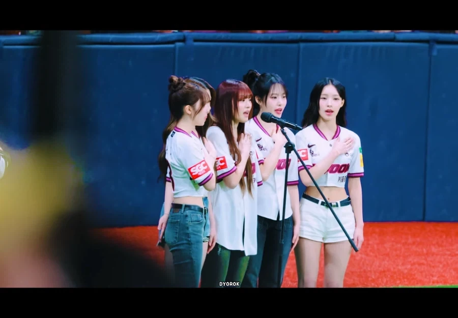 애국가 부르는 리센느 갸루 미나미_1.webp