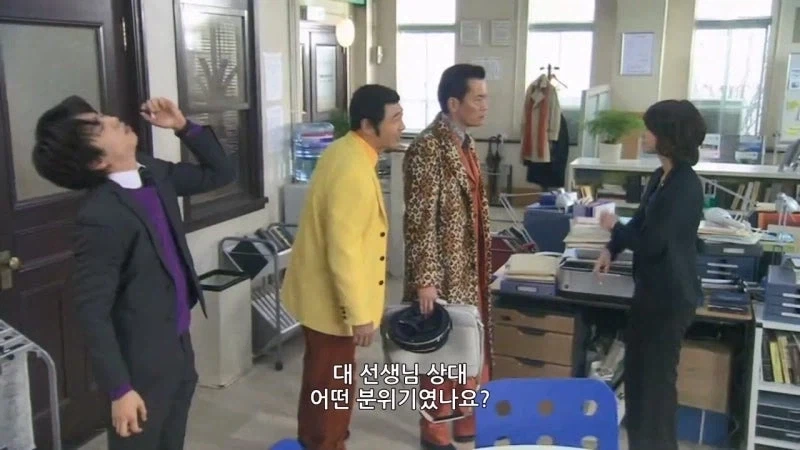 직장상사가 여고생이랑 파파카츠하는걸 봐버린 여직원_11.webp