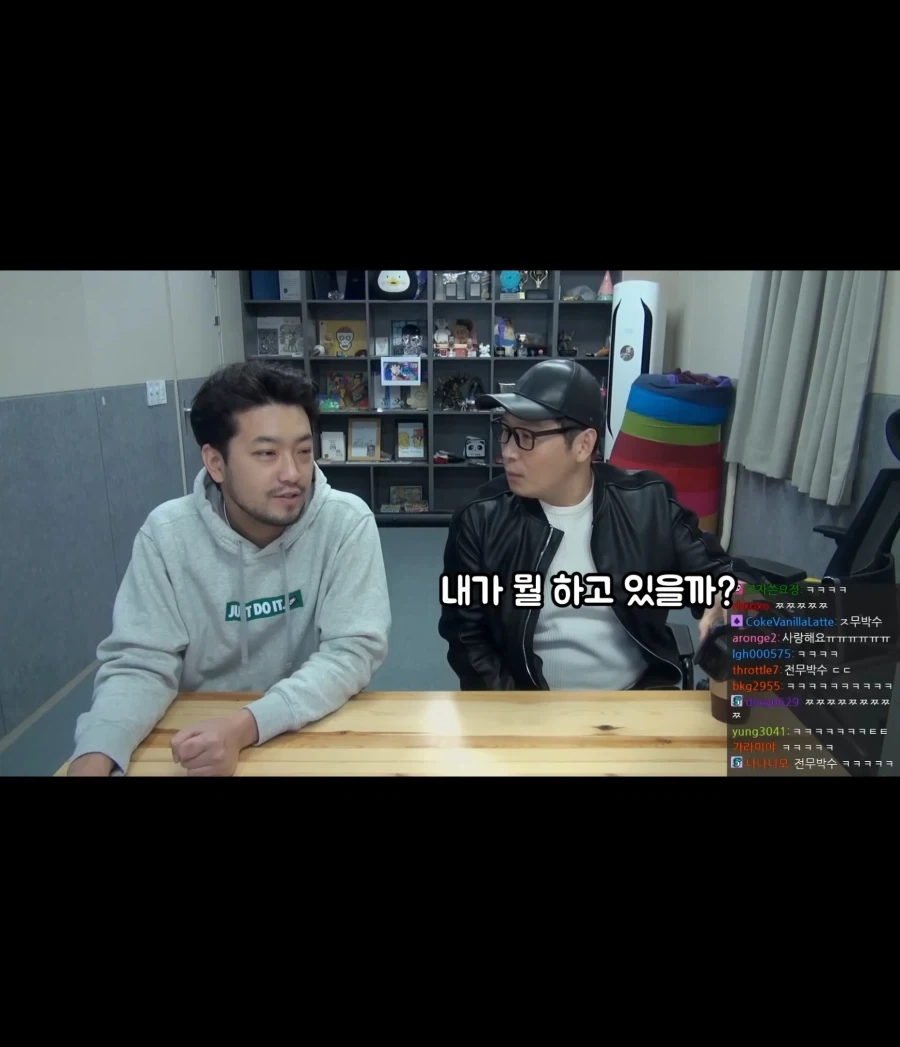 나이얘기 잘못하면 큰일나는 이유_1.webp