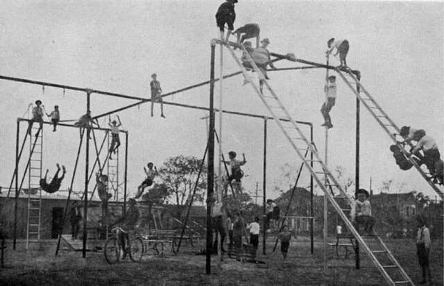 1910년대 미국의 놀이터.JPG_1.webp