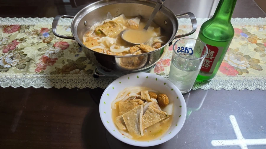 퇴근후 야옹이랑 소소하게 한잔함_3.webp