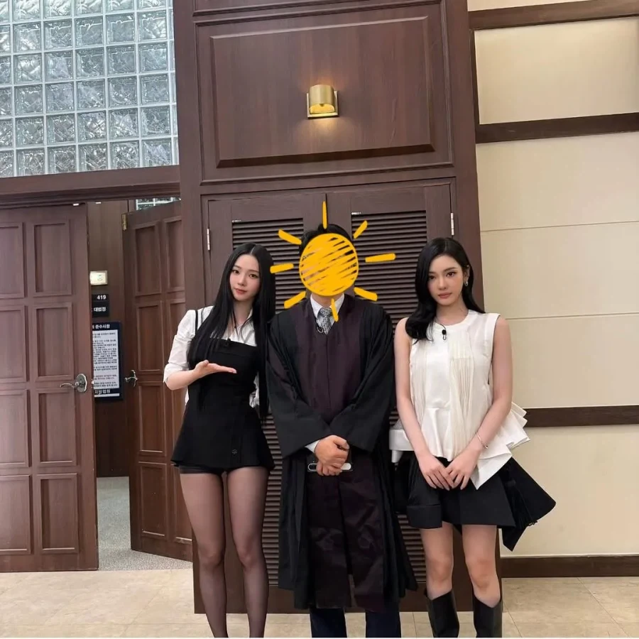 법정에서 카리나 검스_1.webp