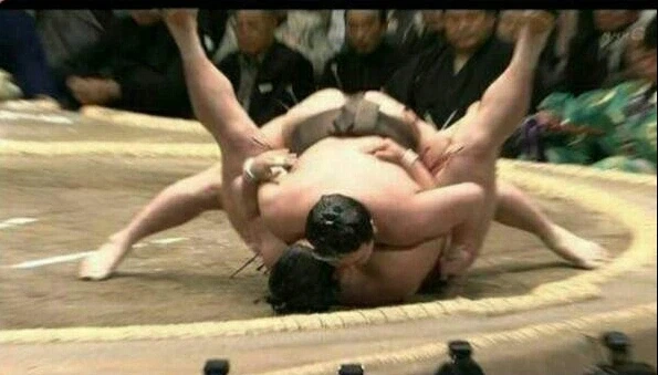 이건 무조건 검열되겠지?_1.webp