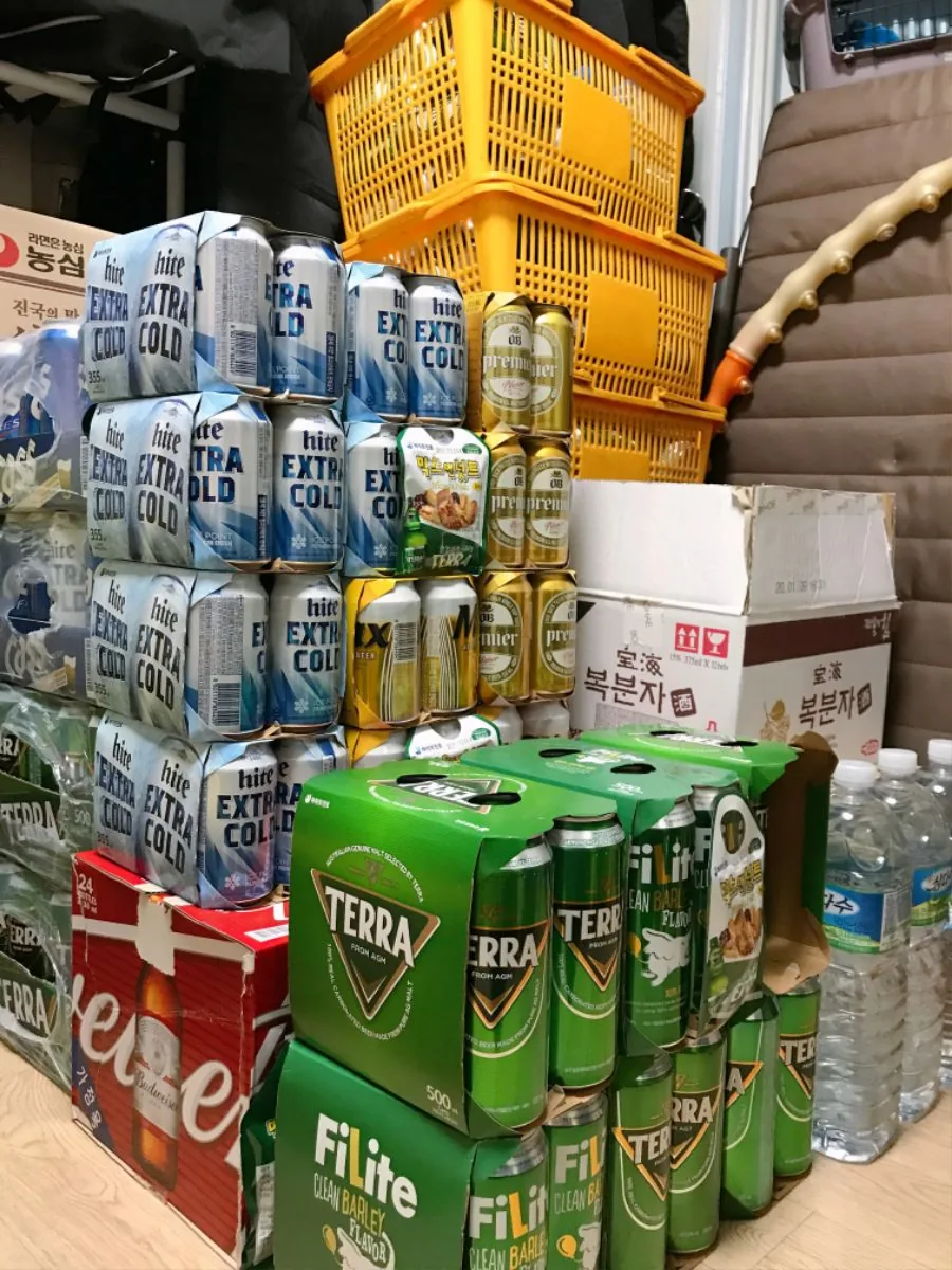 비상사태를 대비한 식량 사재기.jpg_1.jpg