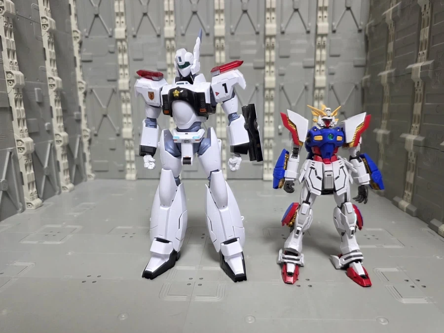 RG 1/48 잉그램 플러스 + 1/144 건프라 사이즈 비교 사진_1.webp