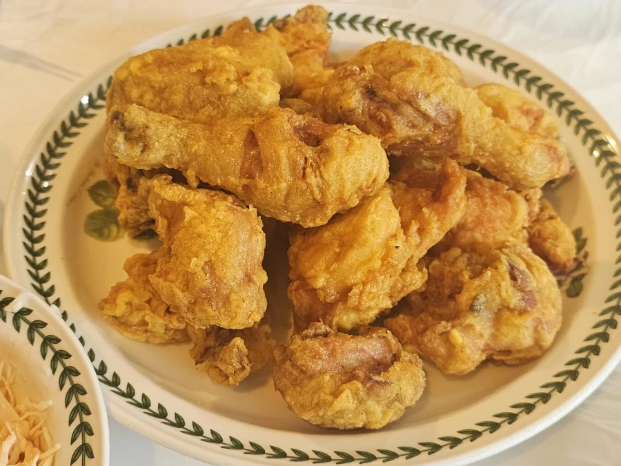 호불호 갈리는 치킨.jpg_1.webp
