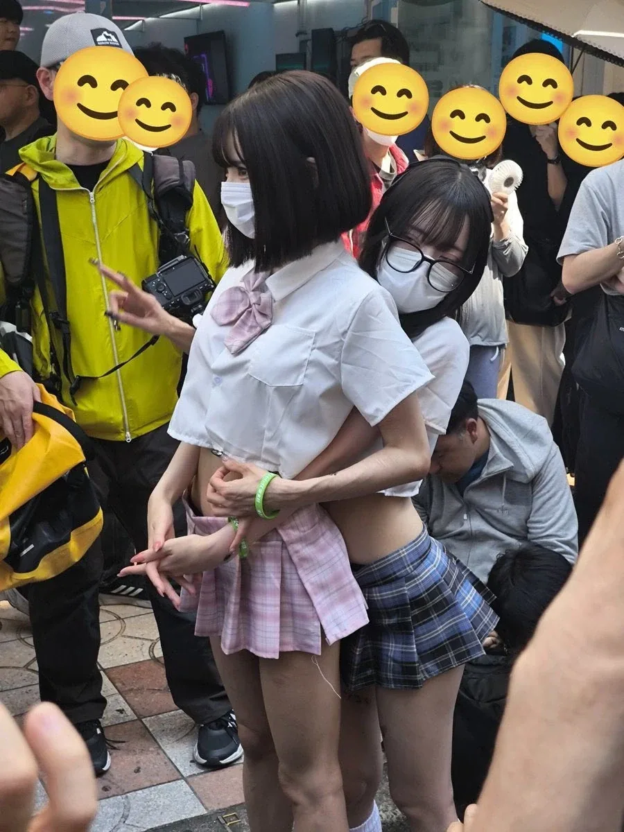 그 코스어의 과거를 묻지 말아주세요_1.webp