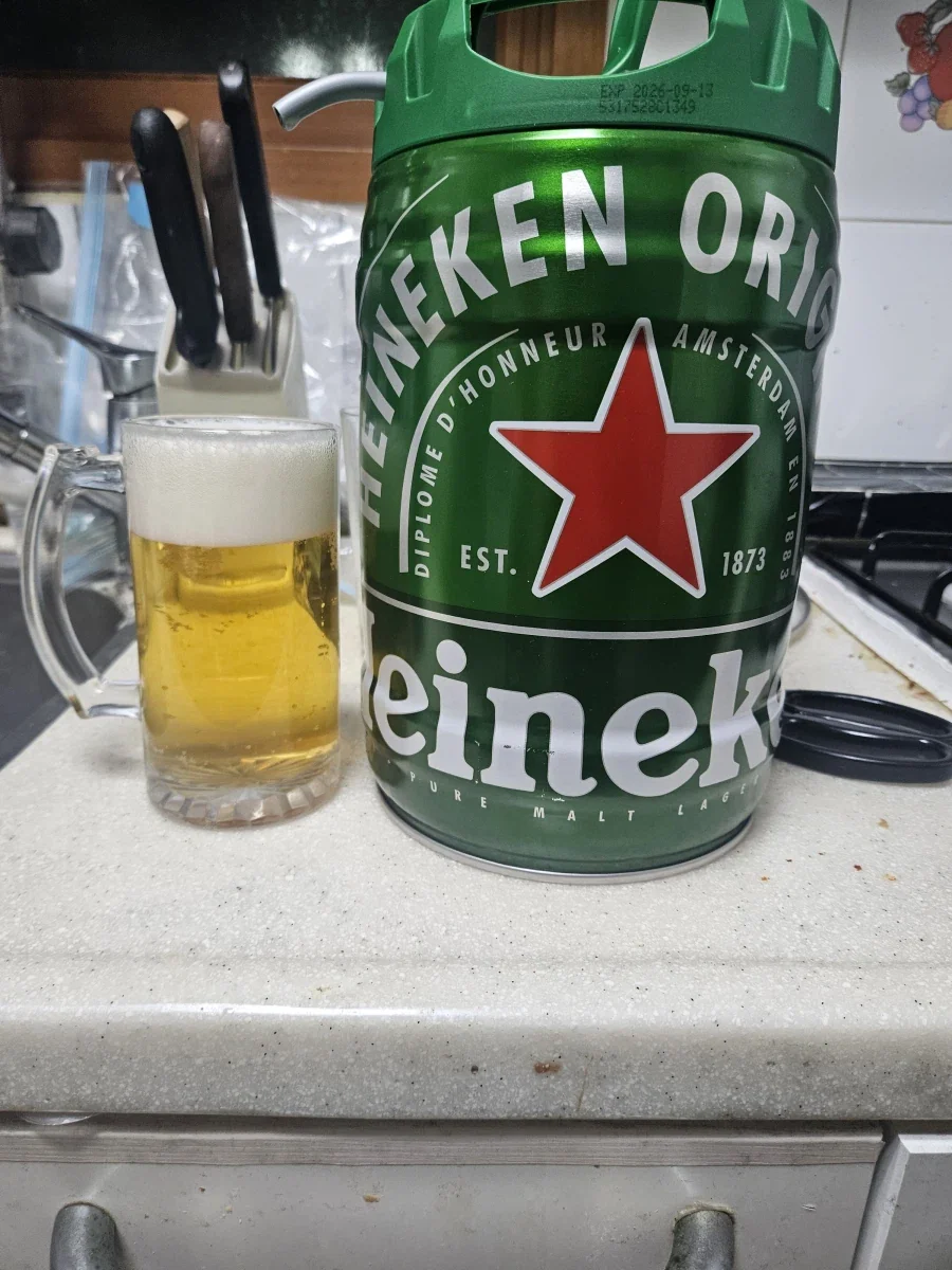 맥주 딱 한캔만 마시고 자야징_1.webp