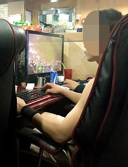 그 시절 피시방 특징.jpg_3.webp