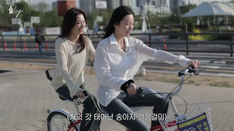 보면 볼 수록 친자매 같은 걸그룹.jpg_6.webp