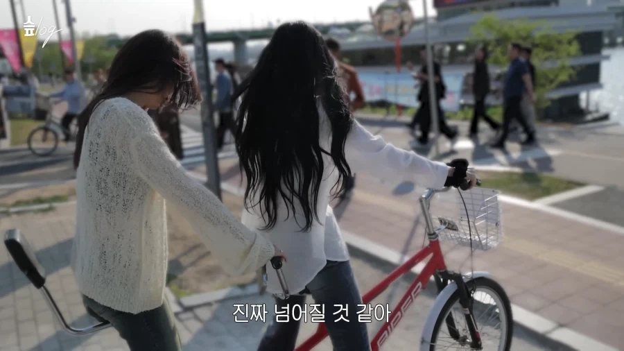 보면 볼 수록 친자매 같은 걸그룹.jpg_8.webp