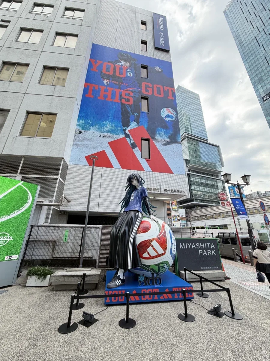 데뷔초에 아이들한테 나쁜영향을 끼친다고 욕먹었던 일본 아티스트_2.webp