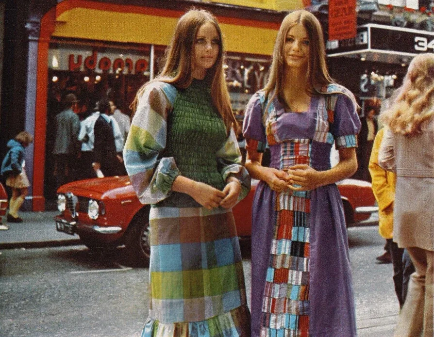 1970년대 미국 여성들의 패션.jpg_2.webp