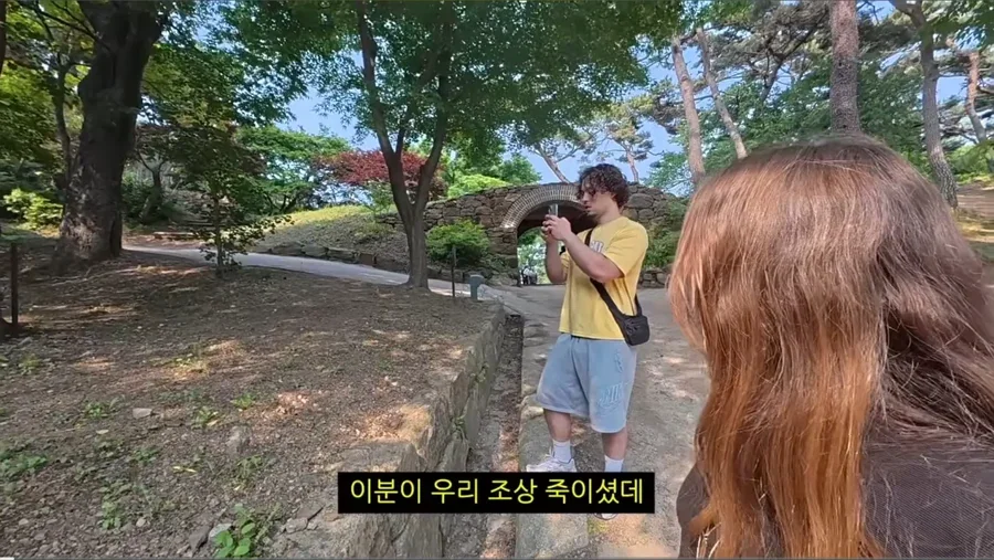 강화도 관광와서 신기하게 생긴 비석을 발견한 프랑스인_9.webp