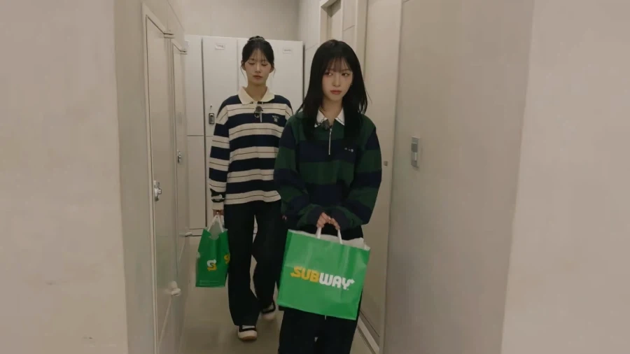 리센느] 이 장면 너무 폭력적인데..ㅋ_1.webp