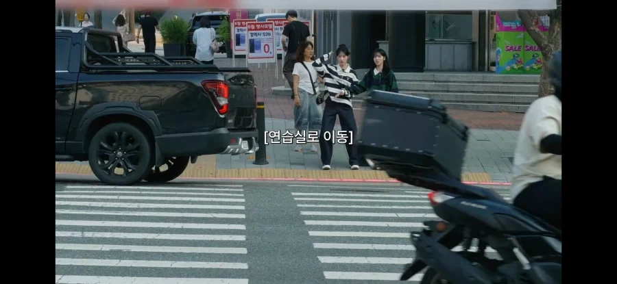 리센느)이런애를 숨기고 있었냐_2.webp