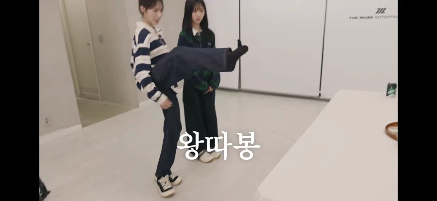 리센느)이런애를 숨기고 있었냐_3.webp