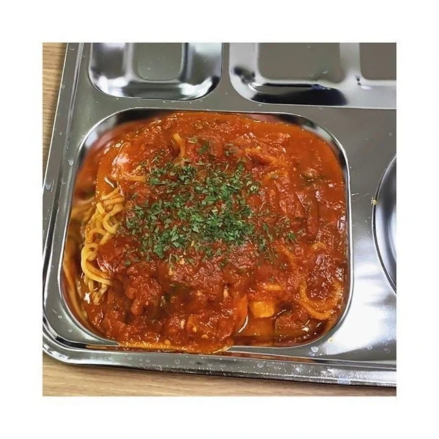 가끔씩 그리워지는 급식.jpg_2.webp
