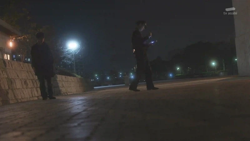 경찰관한테서 권총을 빼앗은 사이코패스가 한 짓거리_5.webp