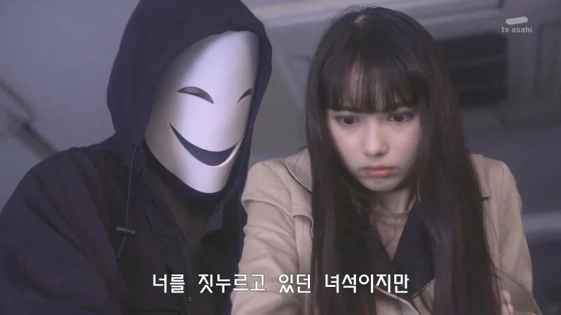 경찰관한테서 권총을 빼앗은 사이코패스가 한 짓거리_25.webp