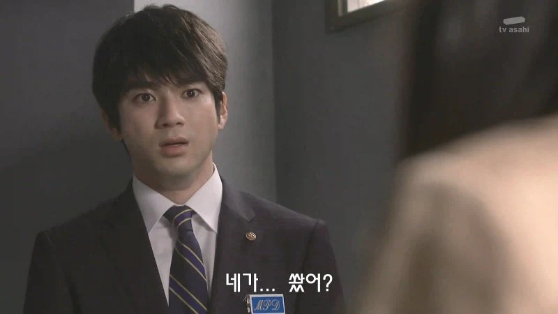 경찰관한테서 권총을 빼앗은 사이코패스가 한 짓거리_29.webp