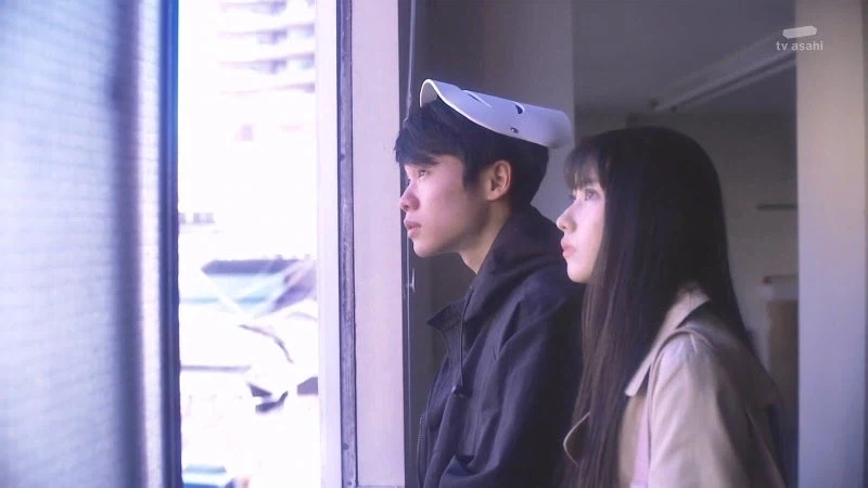 경찰관한테서 권총을 빼앗은 사이코패스가 한 짓거리_30.webp