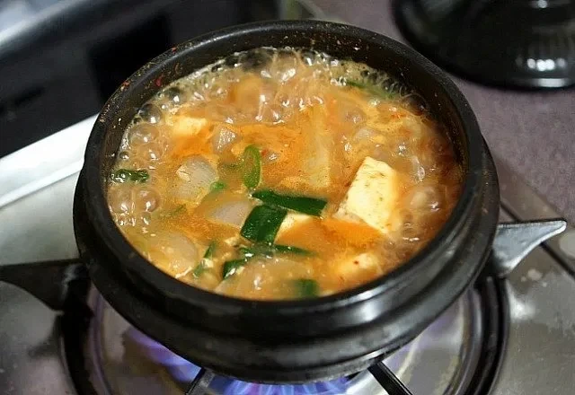 ㅅㅂ 나 곰팡이 먹었다_1.webp
