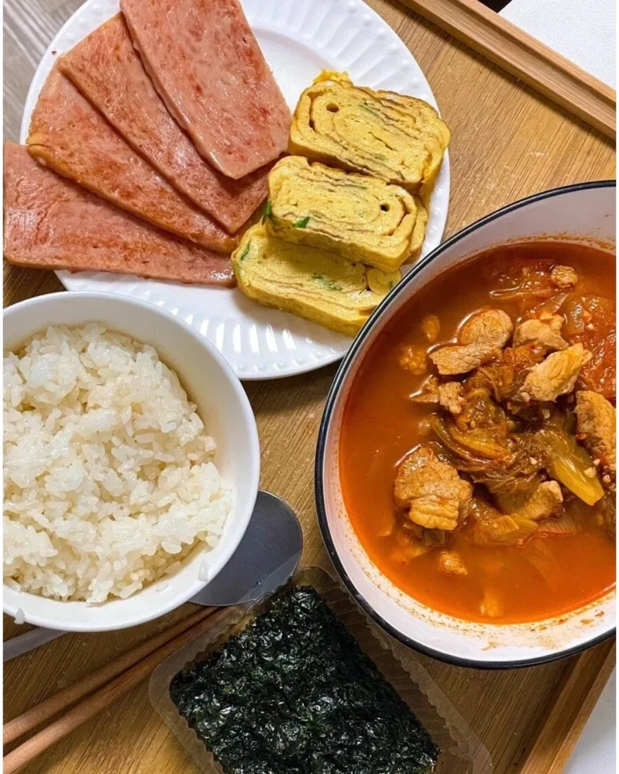 밥 두 공기 쌉가능!!_1.webp