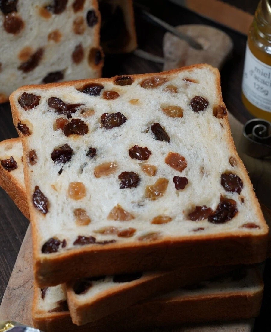 아빠가 월급 받아서 빵 사왔다~~_9.webp