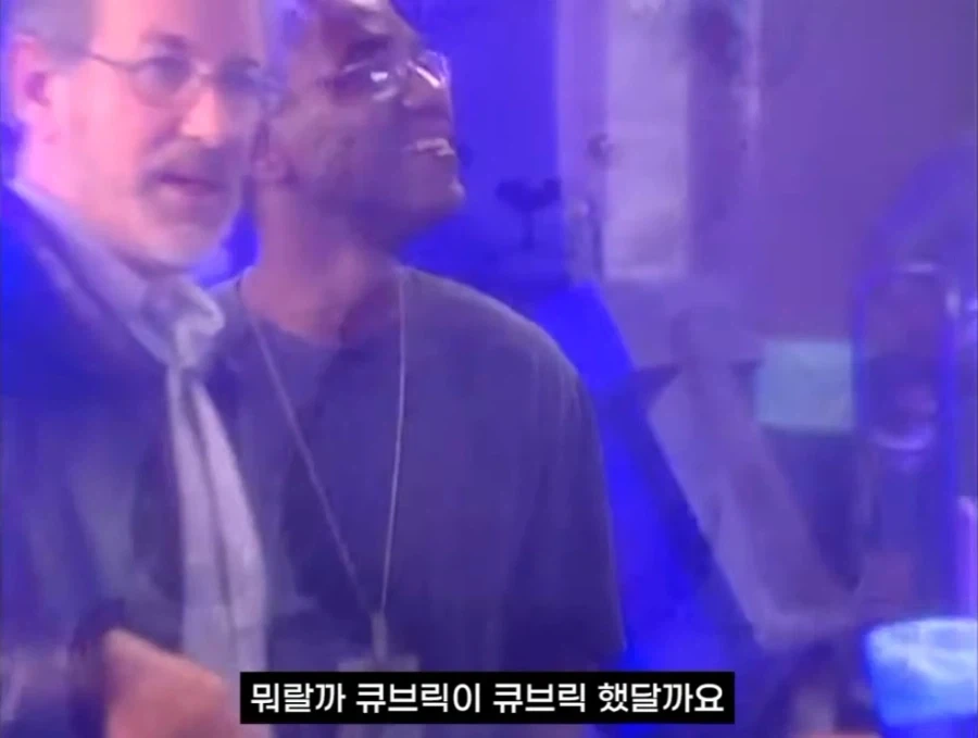 세계적인 영화감독이랑 일하면 생기는 일_5.webp