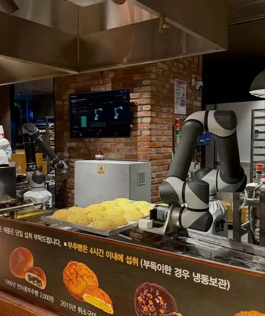 하루에 혼자서 빵 1만 5천개 만드는 성심당 막내_7.webp