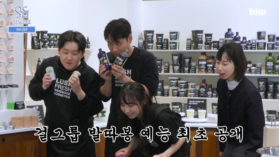 의외로 처음 공개한게 아니었던 발가락 따봉.jpg_6.webp