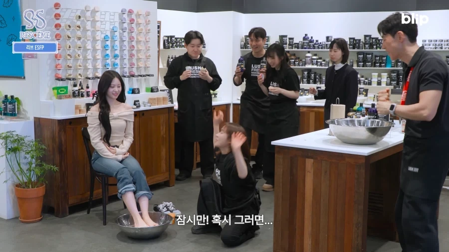 의외로 처음 공개한게 아니었던 발가락 따봉.jpg_11.webp