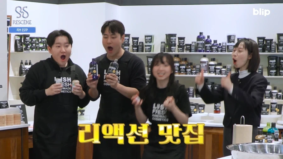 의외로 처음 공개한게 아니었던 발가락 따봉.jpg_17.webp