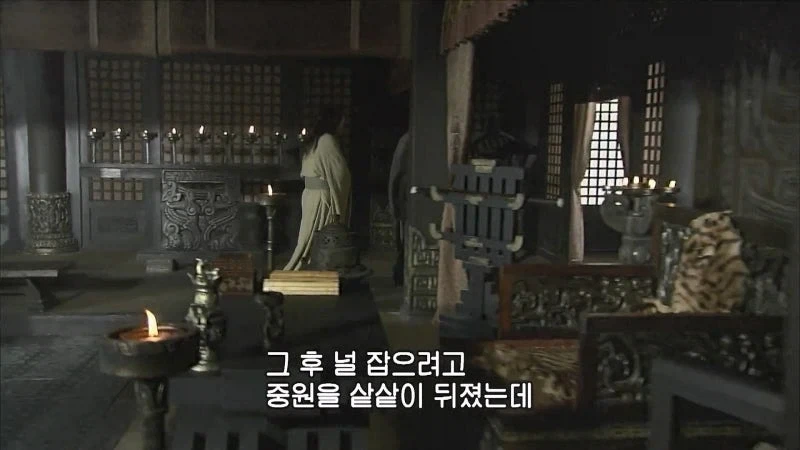 삼국지) 유비가 제갈량을 삼고초려하는동안 조조는_12.webp
