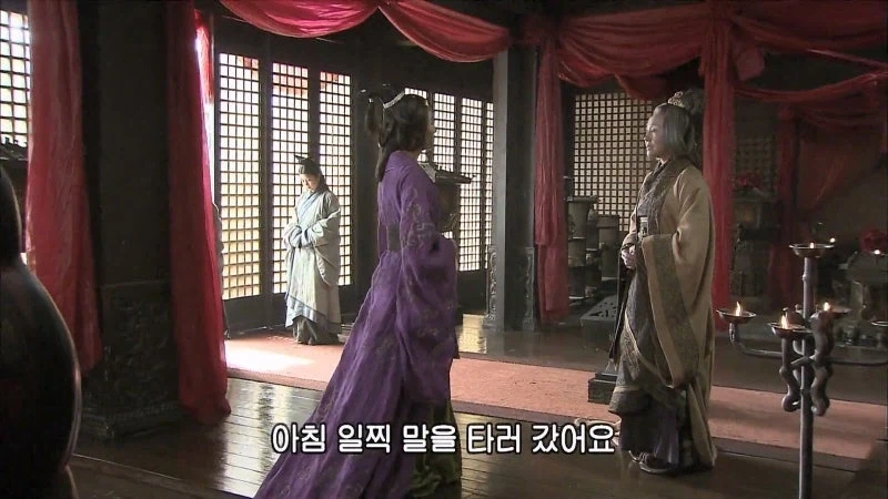 서른살 차이나는 늙은이에게 시집 간 18살_10.webp