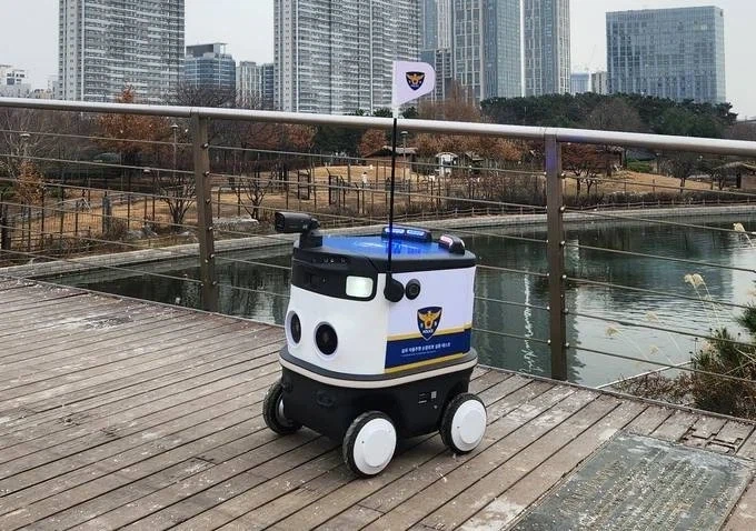 경찰 녀석들 예산 횡령한게 분명함_1.webp