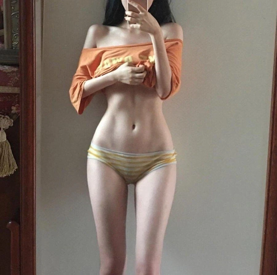 호불호 갈리는 슬랜더짤_1.webp